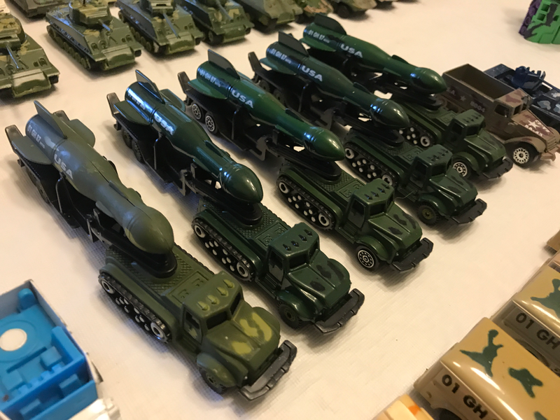 Illustration for article titled Colossal Die-Cast Collection - Box 99 - Full Metal (and Plastic) Jacket